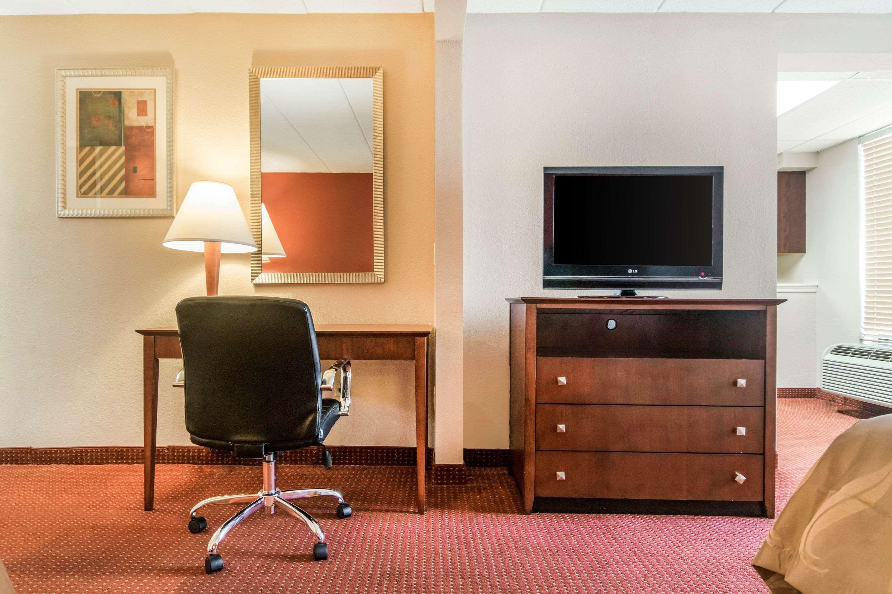 Holiday Inn Express Cincinnati-Лоренсбург Екстер'єр фото