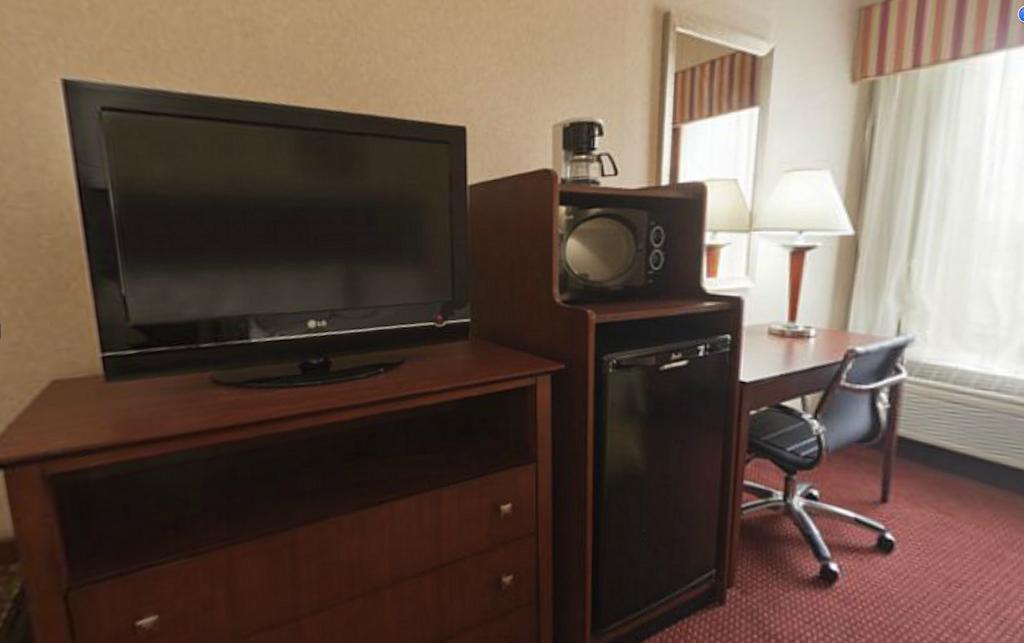 Holiday Inn Express Cincinnati-Лоренсбург Екстер'єр фото