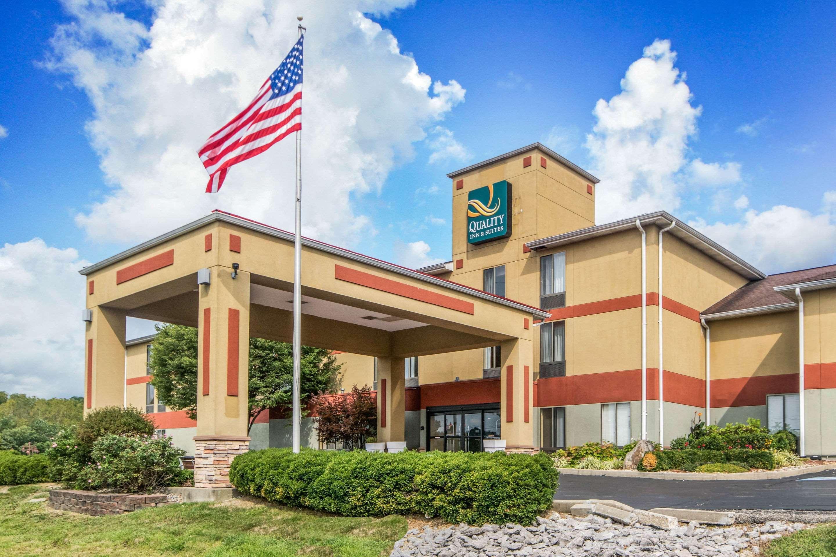 Holiday Inn Express Cincinnati-Лоренсбург Екстер'єр фото
